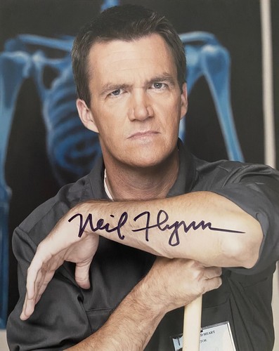Neil flynn scrubs die - ·,
